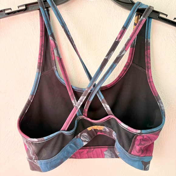 🎁5/$25 Nike Dark Floral Print Sports Bra - Picture 4 of 7